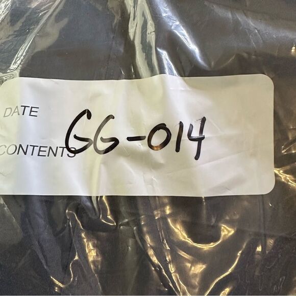 Lululemon Charcoal Athleisure Crop Pant in Size 34W x 26IS - Picture 8 of 8